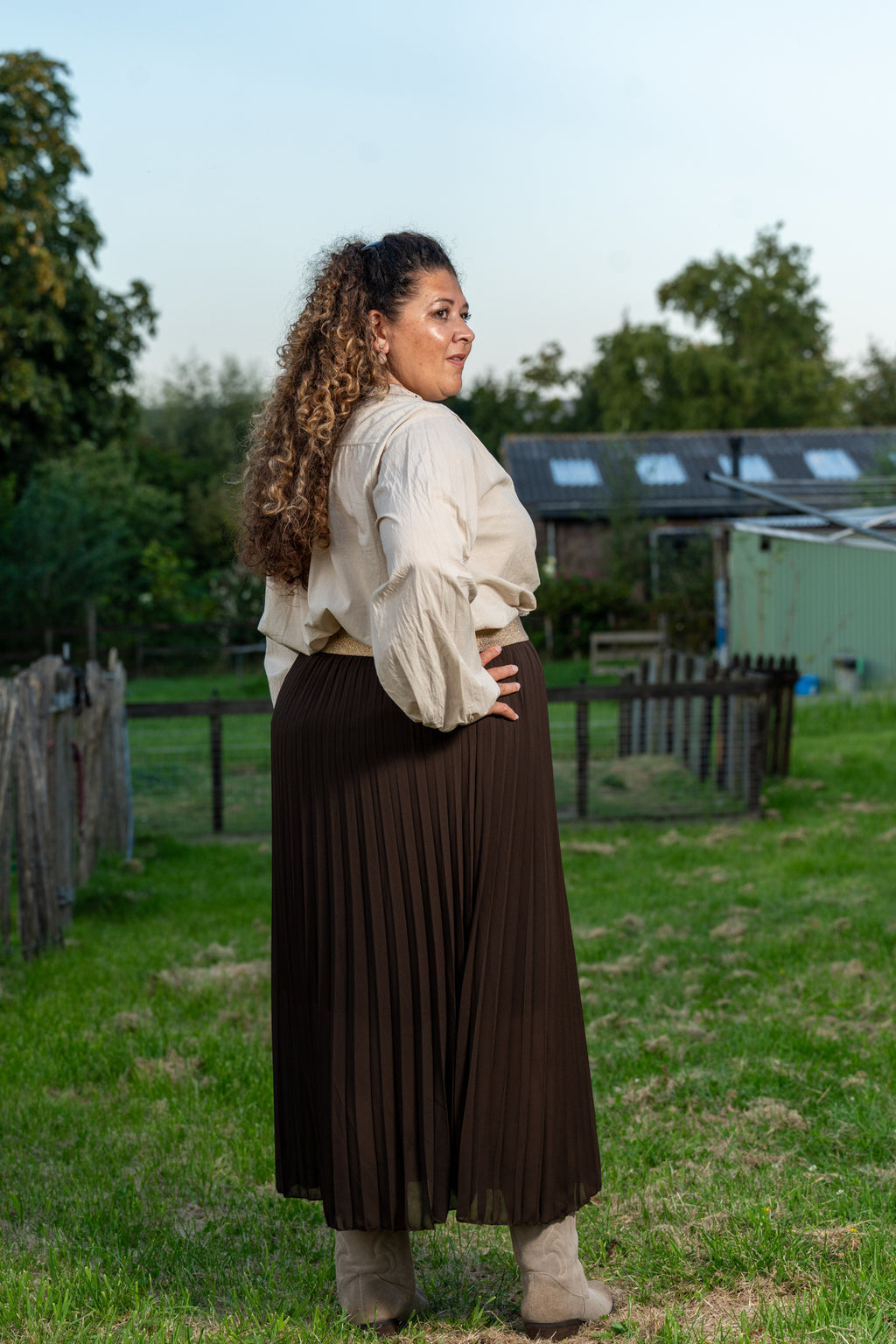 Plissé rok met gouden tailleband